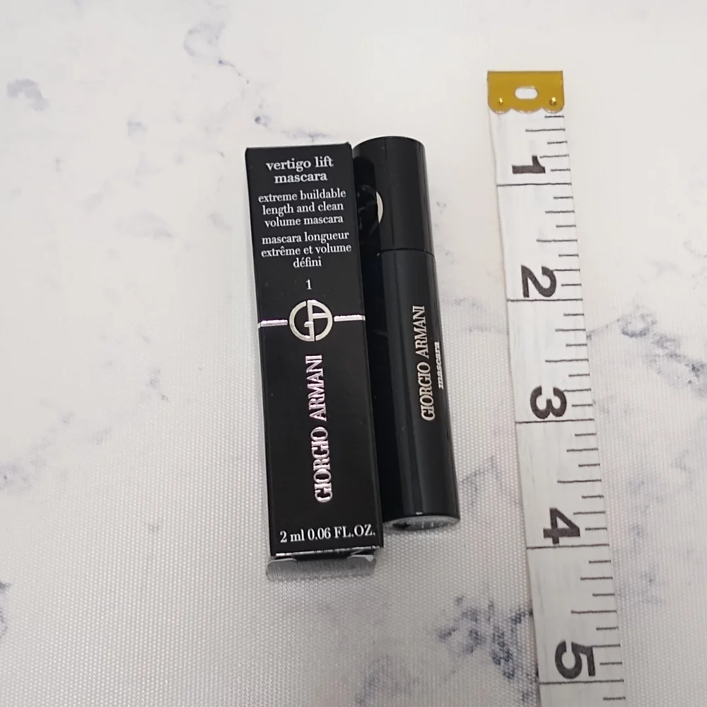 Giorgio Armani Vertigo Lift Mascara Mini Travel Size .06 Oz